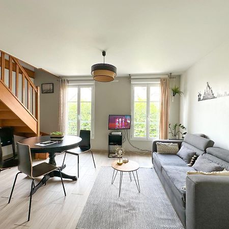 Duplex Disney Paris شيسي المظهر الخارجي الصورة